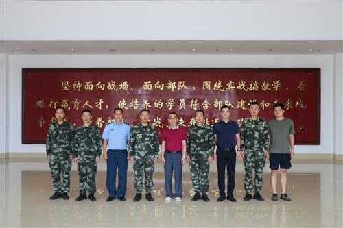 说明: 慰问合影（三）