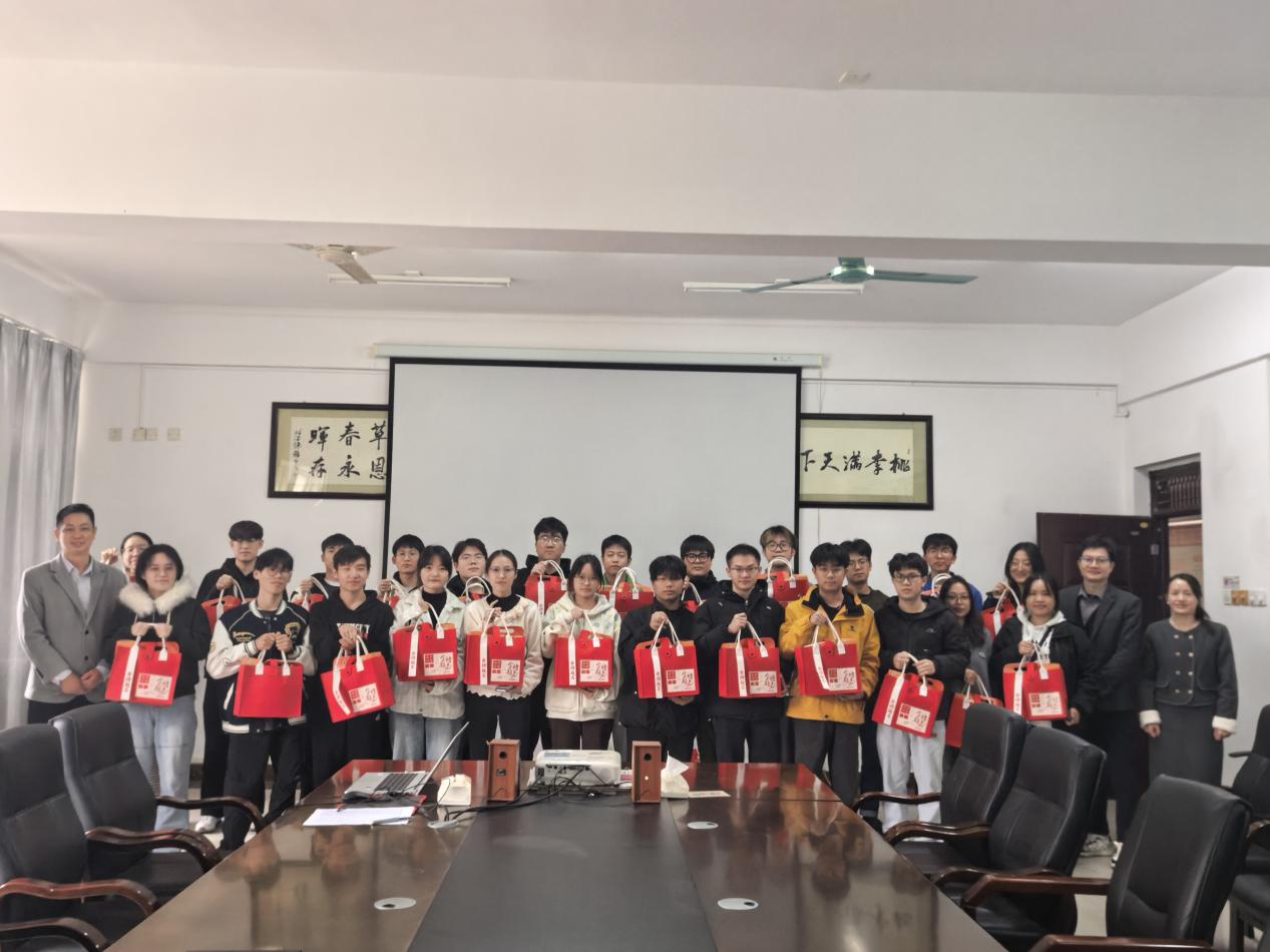 【考研慰问】我院组织开展2026届考研助力护航活动